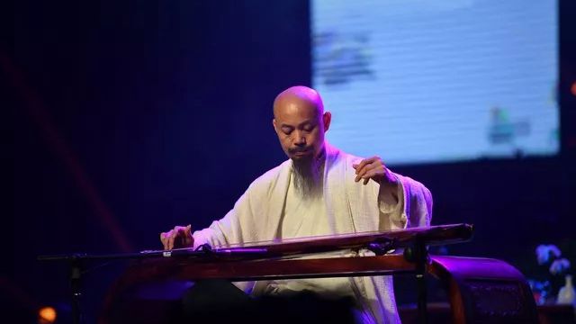 访谈｜古琴演奏家康夫：流水汤汤 回归精神家园