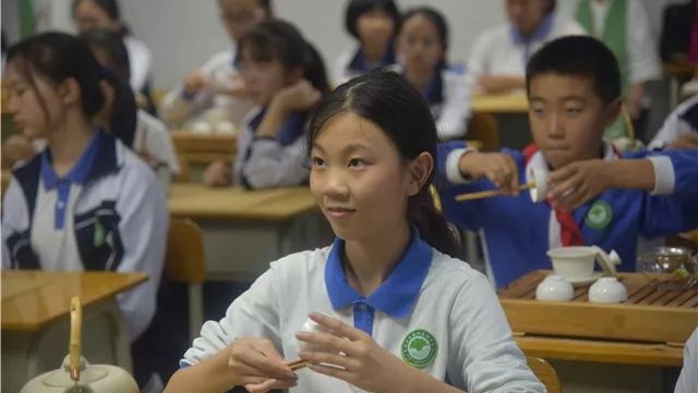 一缕茶香，伴我成长——中学茶道艺术走进教科院附中