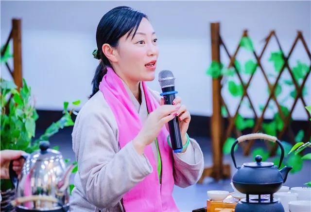 中级讲习班｜以出世的觉悟，去成就入世的生活