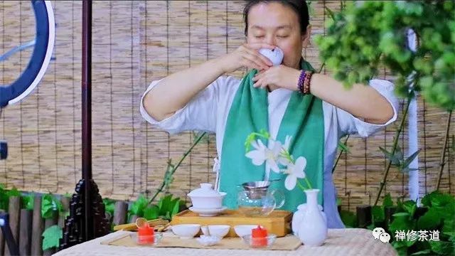 禅修茶道一段｜教科书级的品茶体感