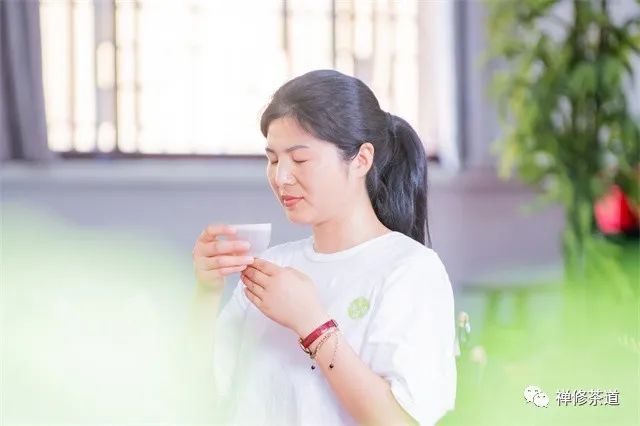 茶师悟语 ∣七碗茶 透过品茶对话身体的美好